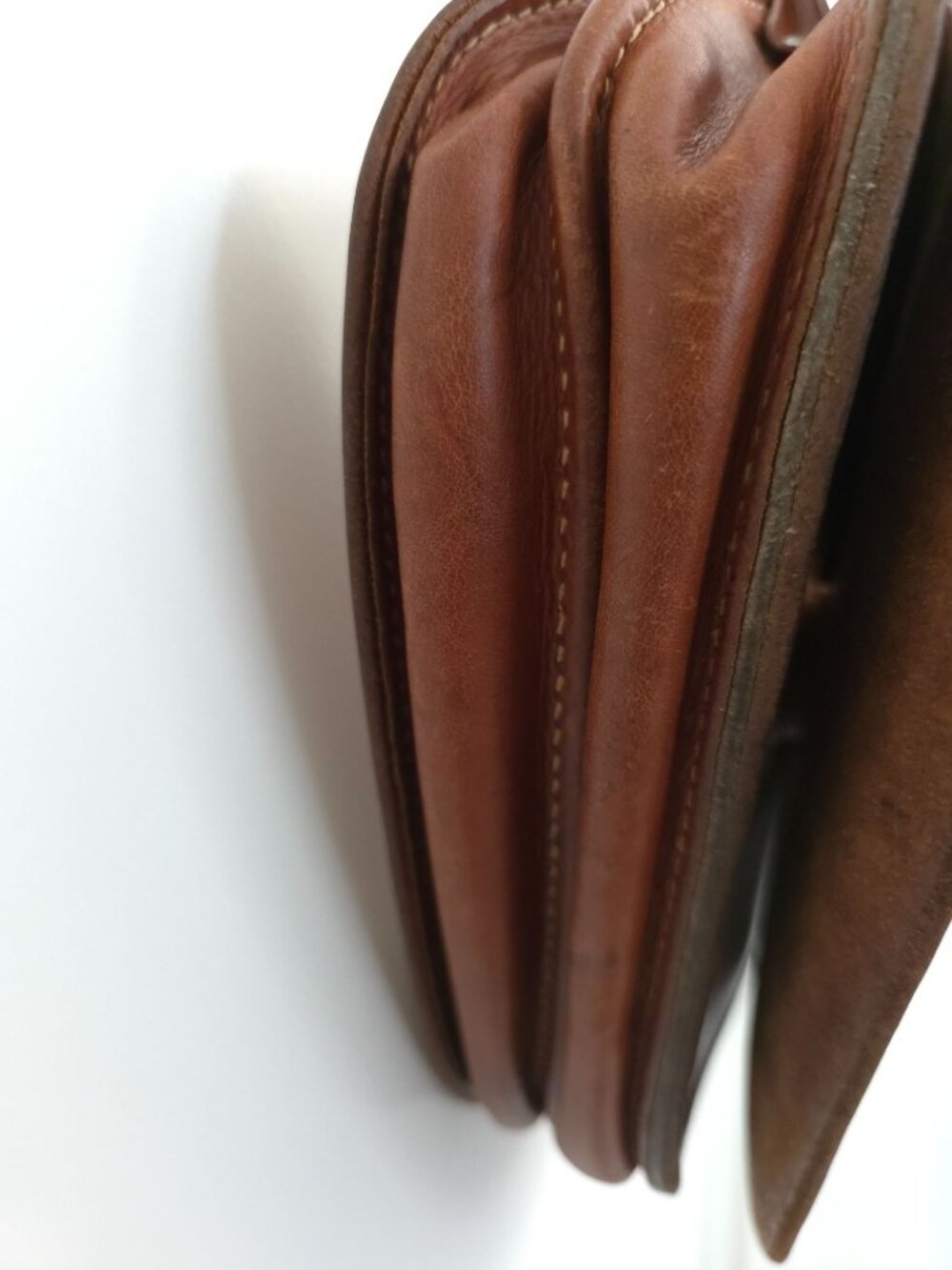 Vintage BENITEZ SAN CARLOS Brown Leather Handmade Crossbody Bag - Picture 7 of 10